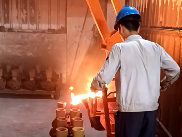 Hvordan fungerer hydraulisk støbning manipulator