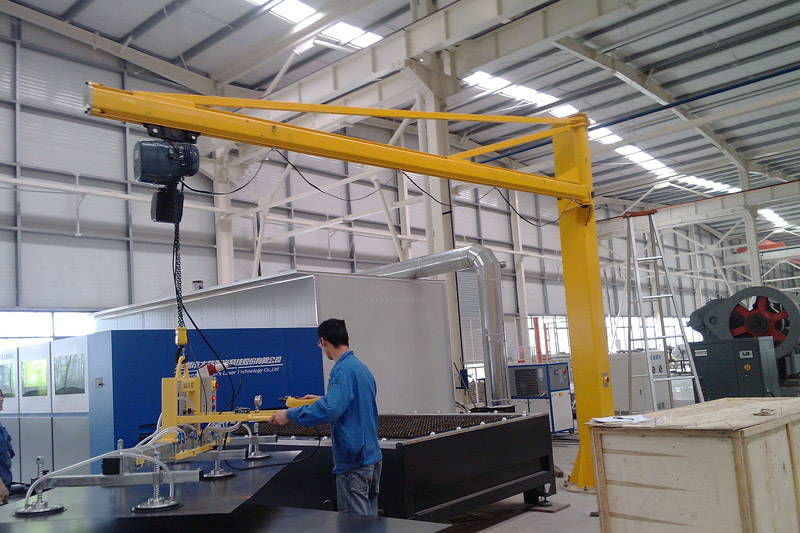 Balance Crane Factory